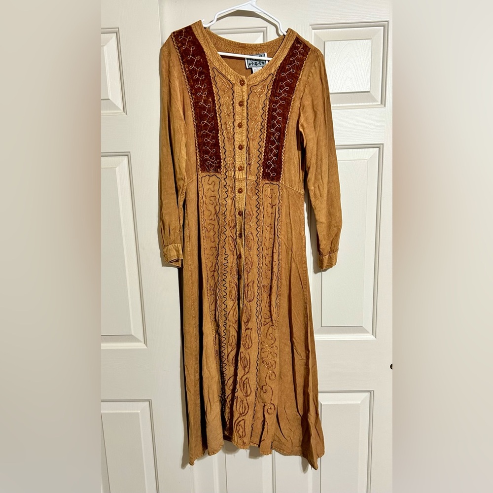 M.P.G. Boho vintage peasant rayon dress long sleeve